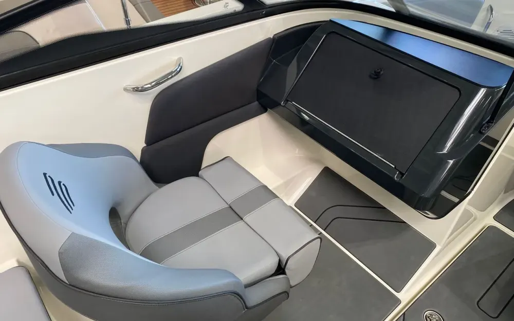 slider 5 Bayliner V20