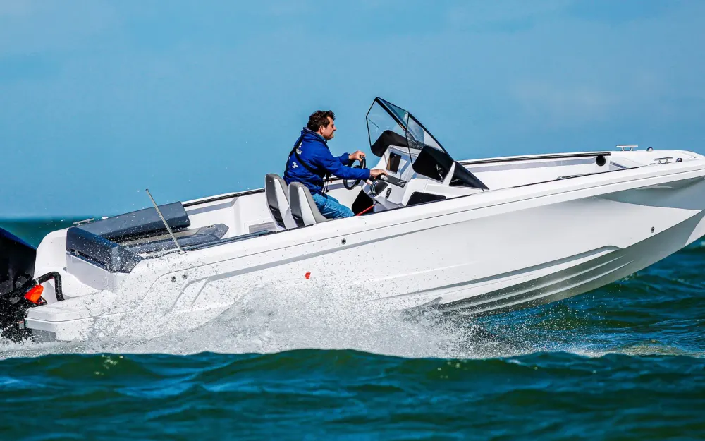 slider 4 Axopar  22 Spyder