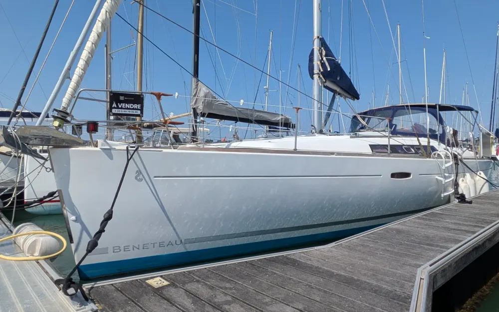 slider 0 Beneteau Oceanis 37