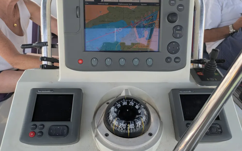 slider 22 Beneteau Oceanis 37