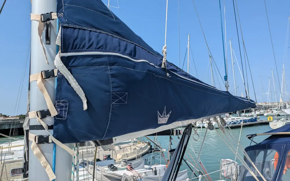 slider 27 Beneteau Oceanis 37