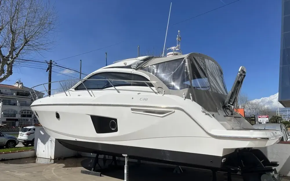 slider 1 Sessa Marine C38