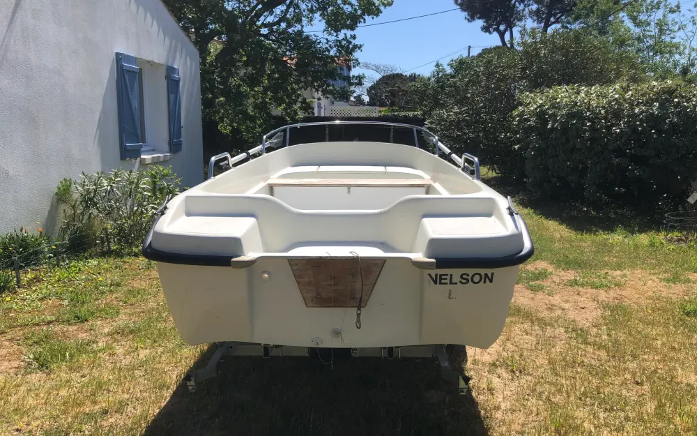 slider 10 Fisher Boats Fisher 400 OPEN