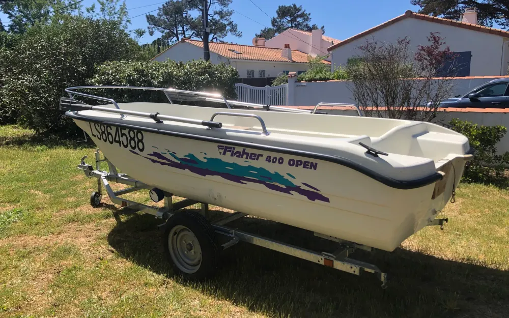 slider 1 Fisher Boats Fisher 400 OPEN