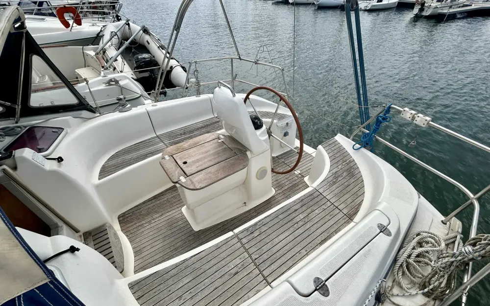 slider 4 Bavaria  37 Cruiser