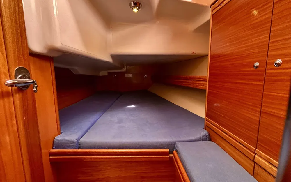slider 5 Bavaria  37 Cruiser