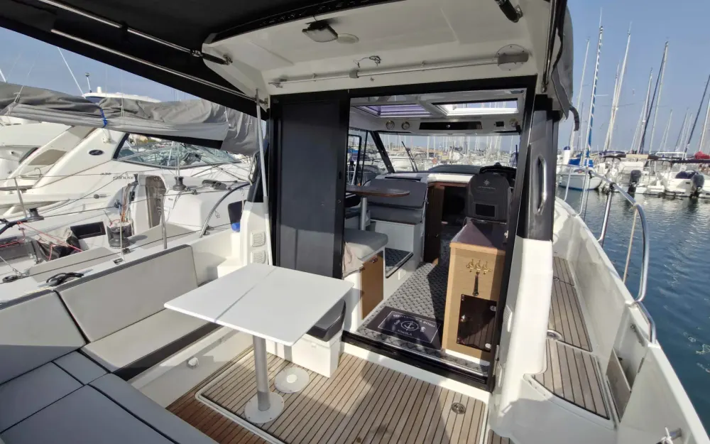 slider 16 Jeanneau Merry Fisher 895
