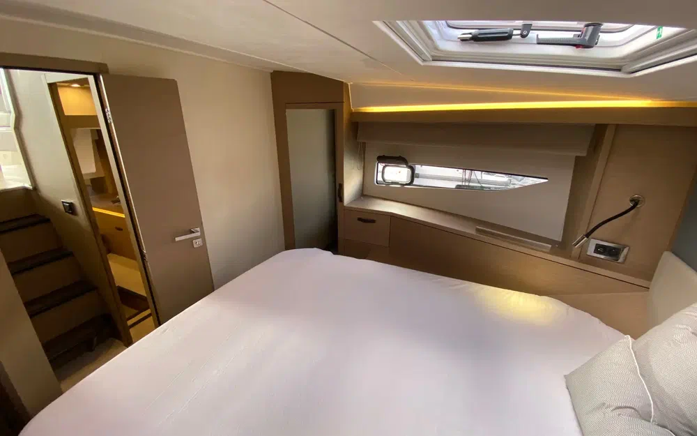 slider 14 Prestige Yachts 420 Fly