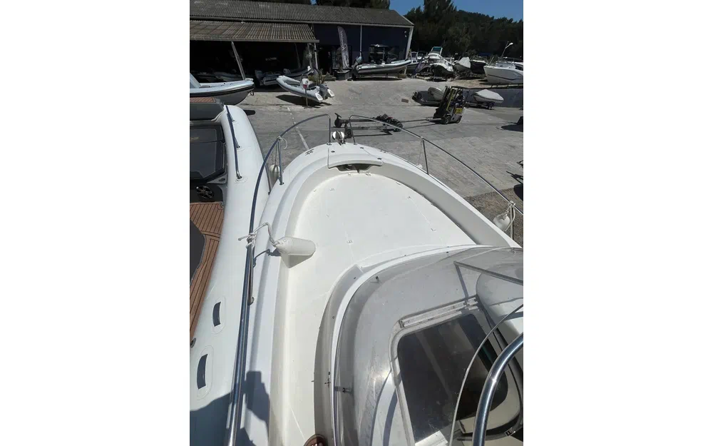 slider 8 Jeanneau Cap Camarat 715