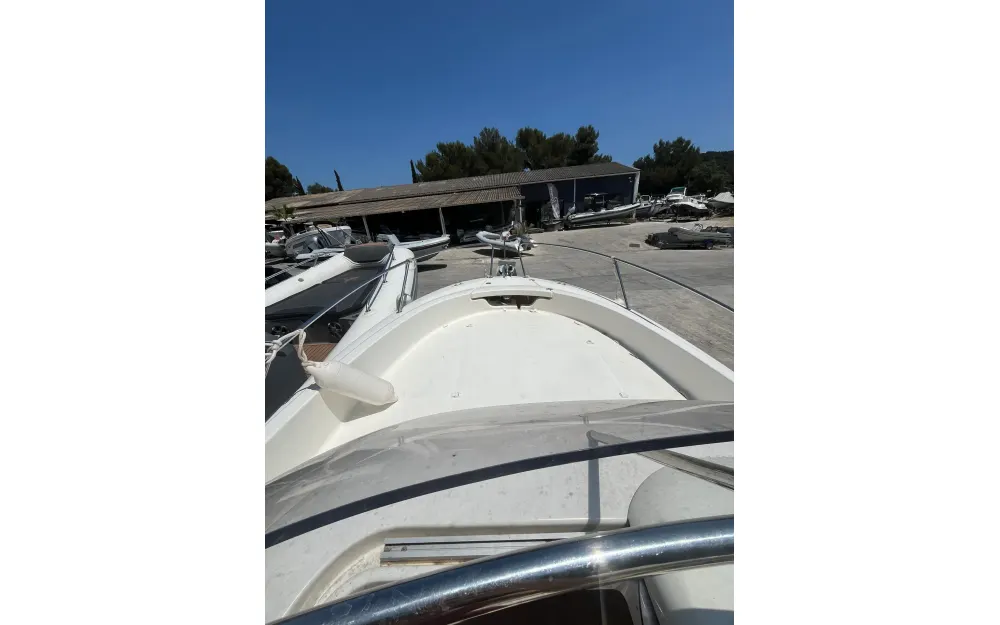 slider 16 Jeanneau Cap Camarat 715 WA
