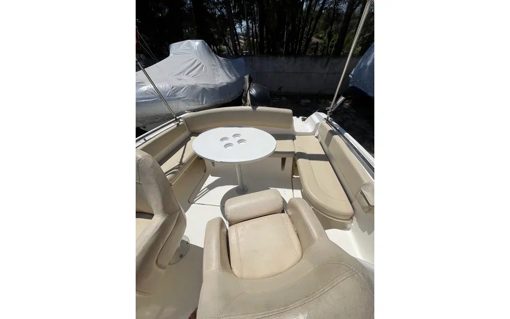 slider 15 Jeanneau Cap Camarat 715