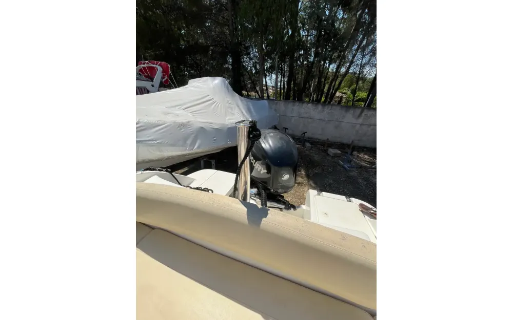 slider 25 Jeanneau Cap Camarat 715 WA