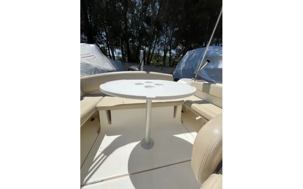 slider 26 Jeanneau Cap Camarat 715 WA