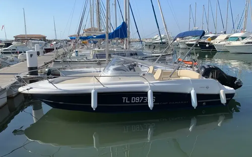 slider 3 Jeanneau Cap Camarat 715 WA
