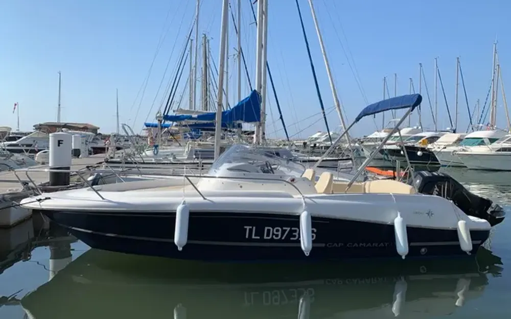slider 0 Jeanneau Cap Camarat 715 WA