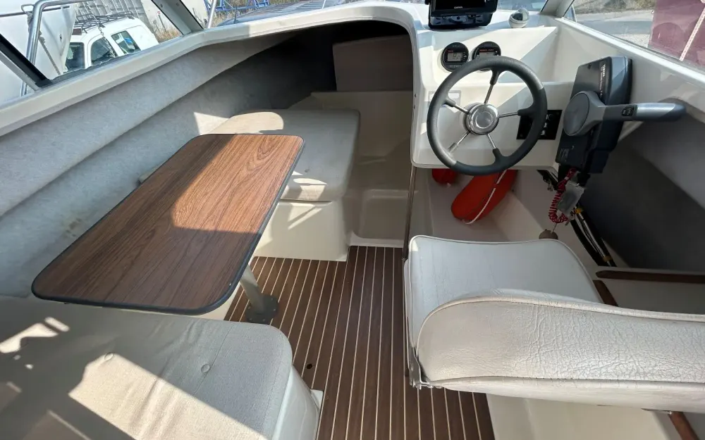 slider 1 Guymarine Evada 540