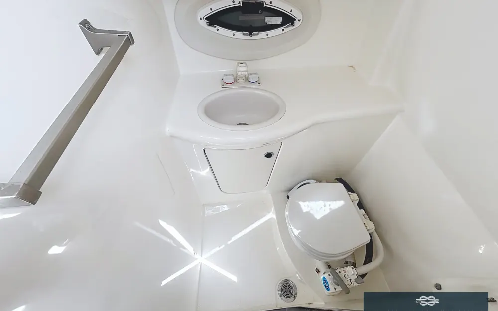 slider 8 Bayliner  265 SB