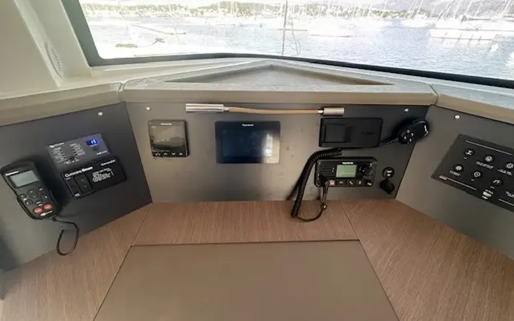 slider 6 Bali Catamarans Bali 4.6