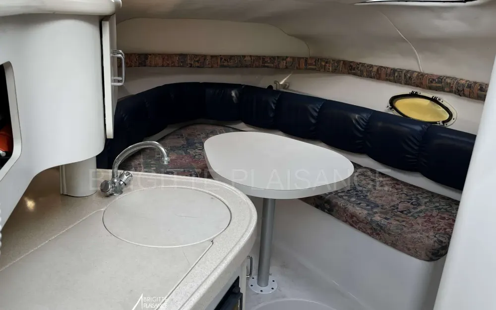 slider 3 Chris Craft  260 Express Cruiser