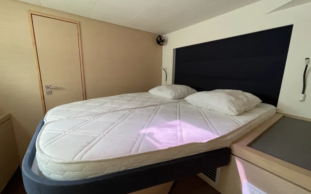 slider 15 Fountaine Pajot Saona 47