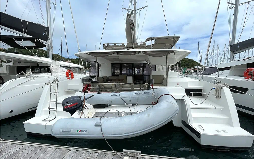 slider 43 Fountaine Pajot Saona 47