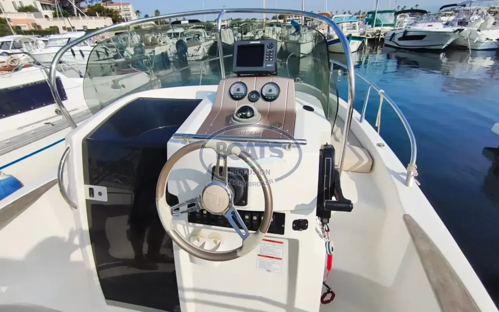slider 0 Sessa Marine Key Largo 22