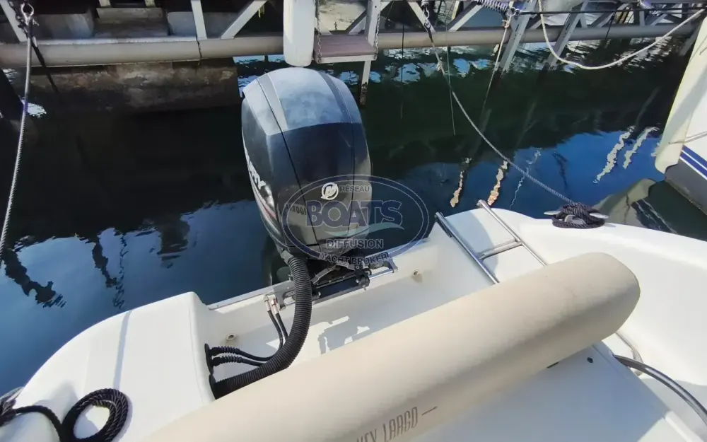 slider 6 Sessa Marine Key Largo 22