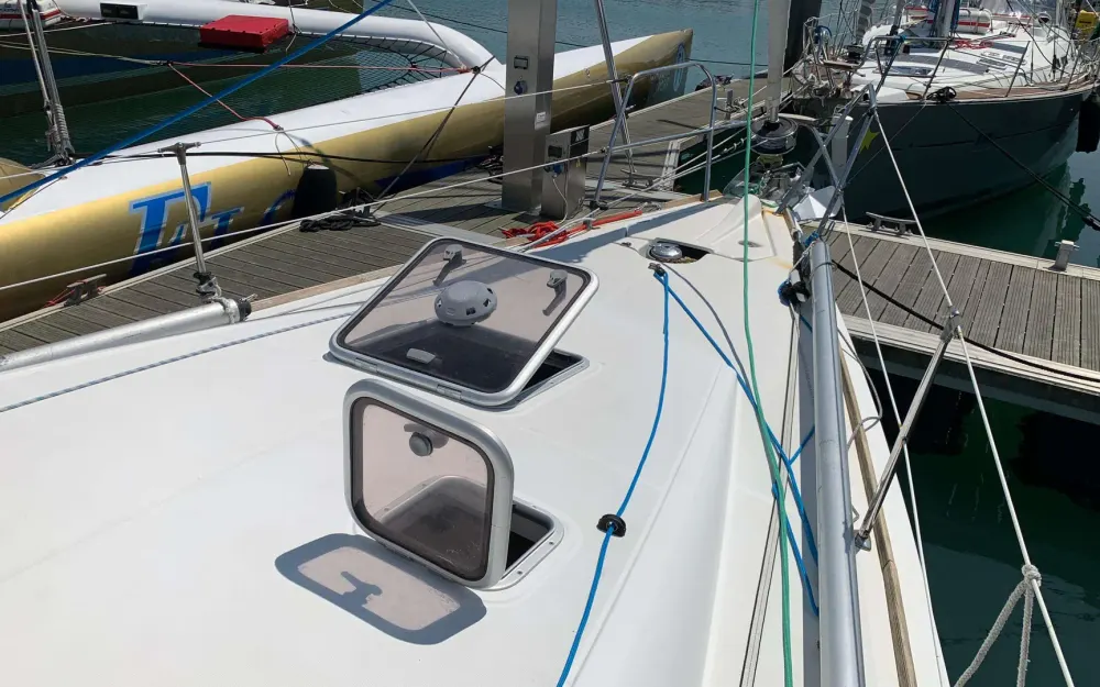 slider 16 Jeanneau Sun Odyssey 42 i