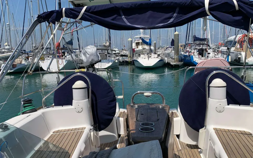 slider 23 Jeanneau Sun Odyssey 42 i