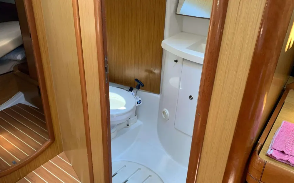 slider 25 Jeanneau Sun Odyssey 42 i
