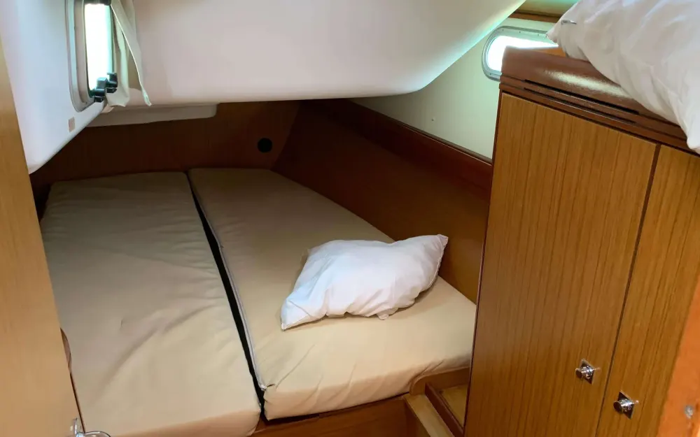 slider 46 Jeanneau Sun Odyssey 42 i