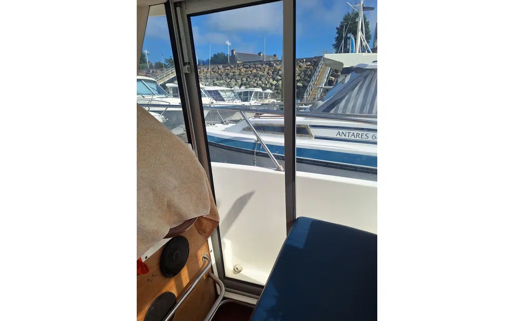 slider 4 Jeanneau Merry Fisher 655