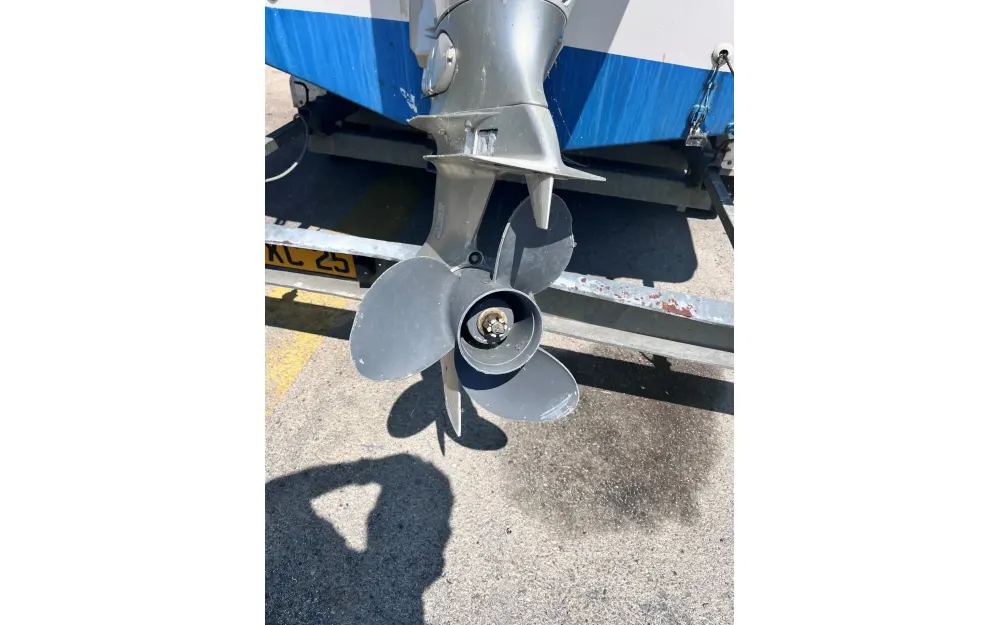 slider 6 Jeanneau Cap Camarat 625