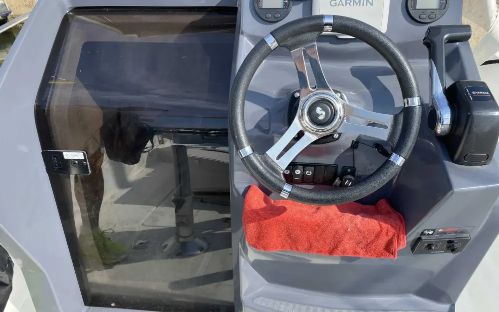 slider 4 Beneteau Flyer 6.6 SPACEdeck