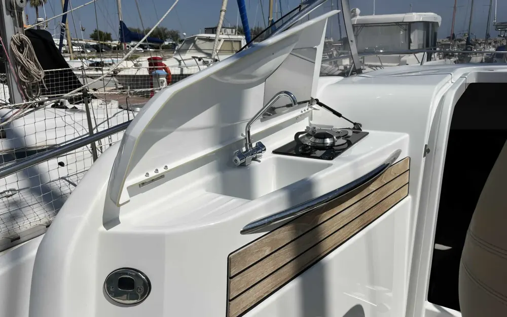 slider 4 Jeanneau Cap Camarat 8.5 WA