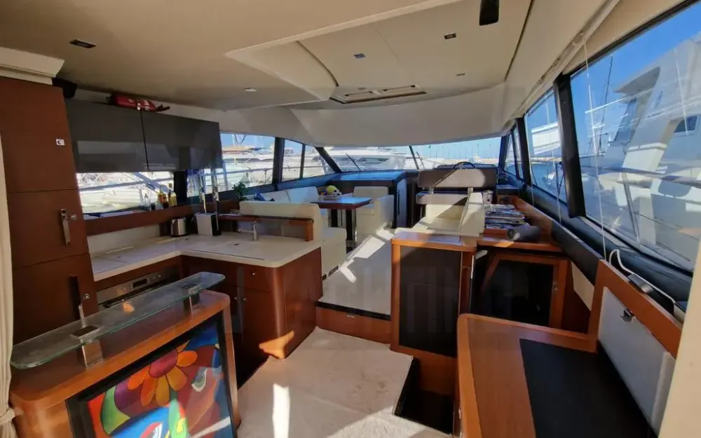 slider 2 Jeanneau Prestige 500 Fly
