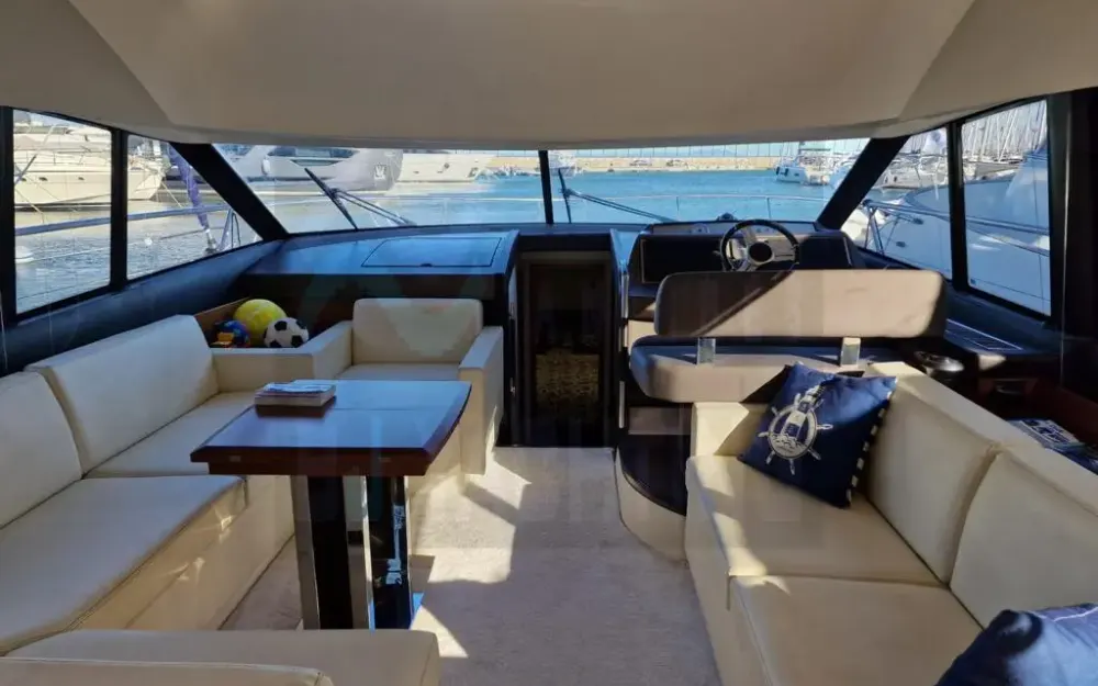 slider 5 Jeanneau Prestige 500 Fly