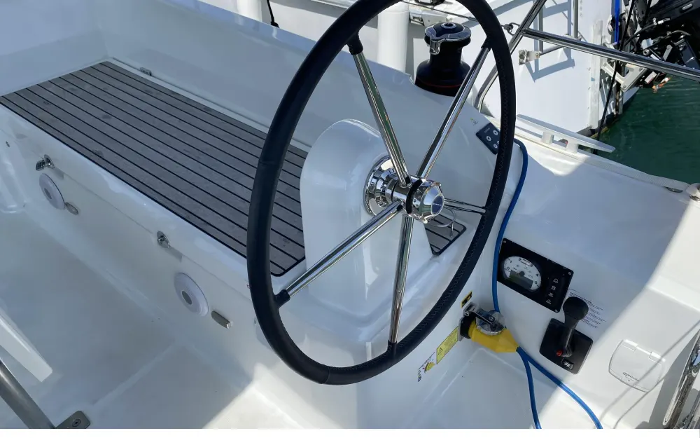 slider 13 Beneteau Oceanis 30.1