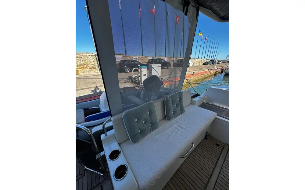 slider 15 Beneteau Swift Trawler 41 Fly