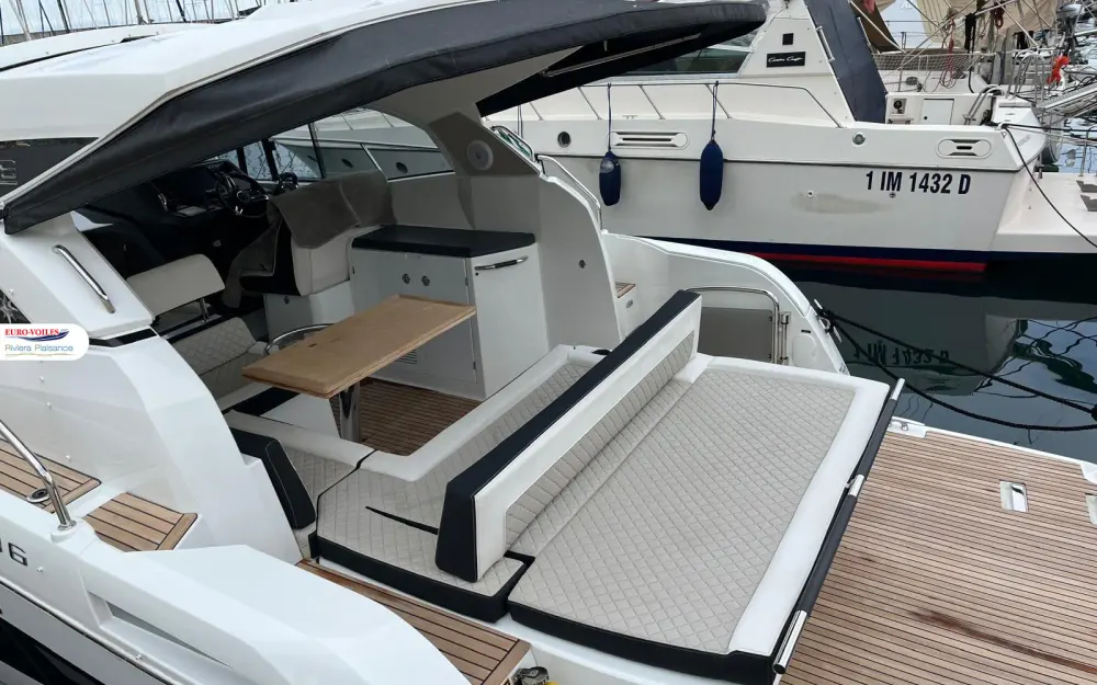 slider 6 Jeanneau Leader 36