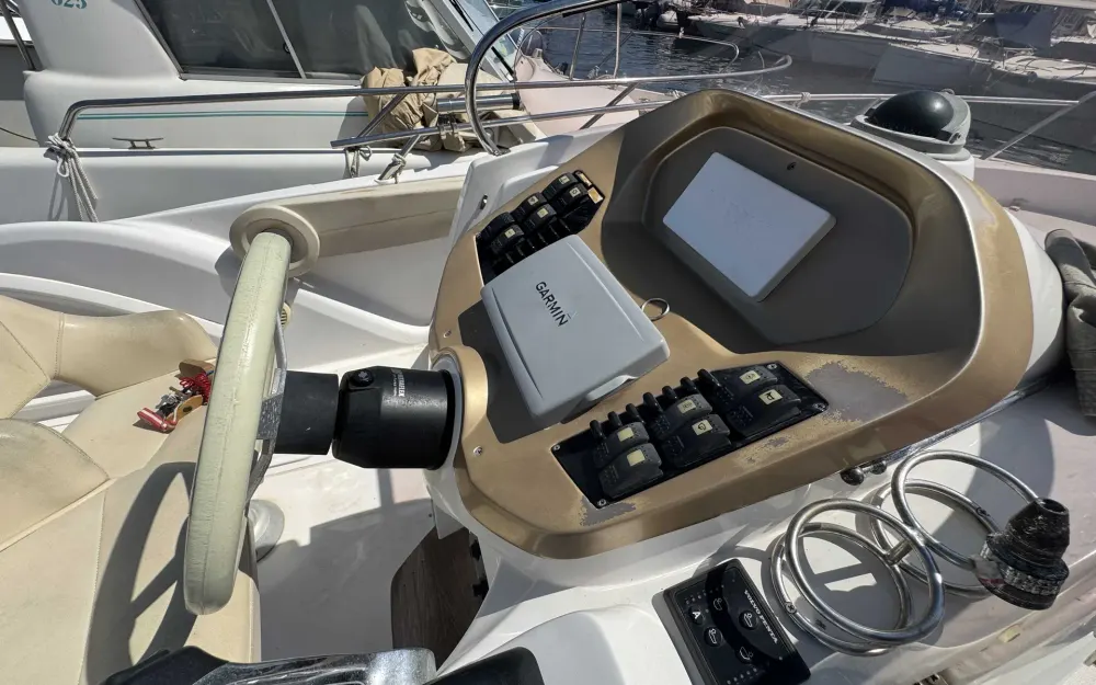 slider 6 Sessa Marine Key Largo 24
