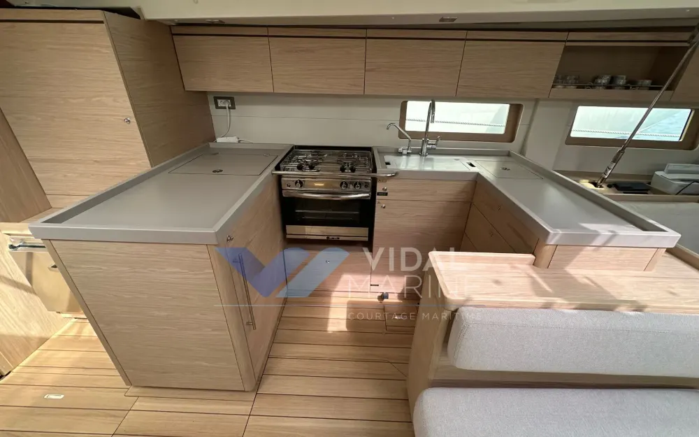 slider 9 Beneteau Oceanis 51.1