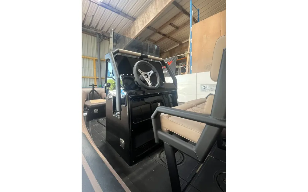 slider 8 Brig Navigator 22