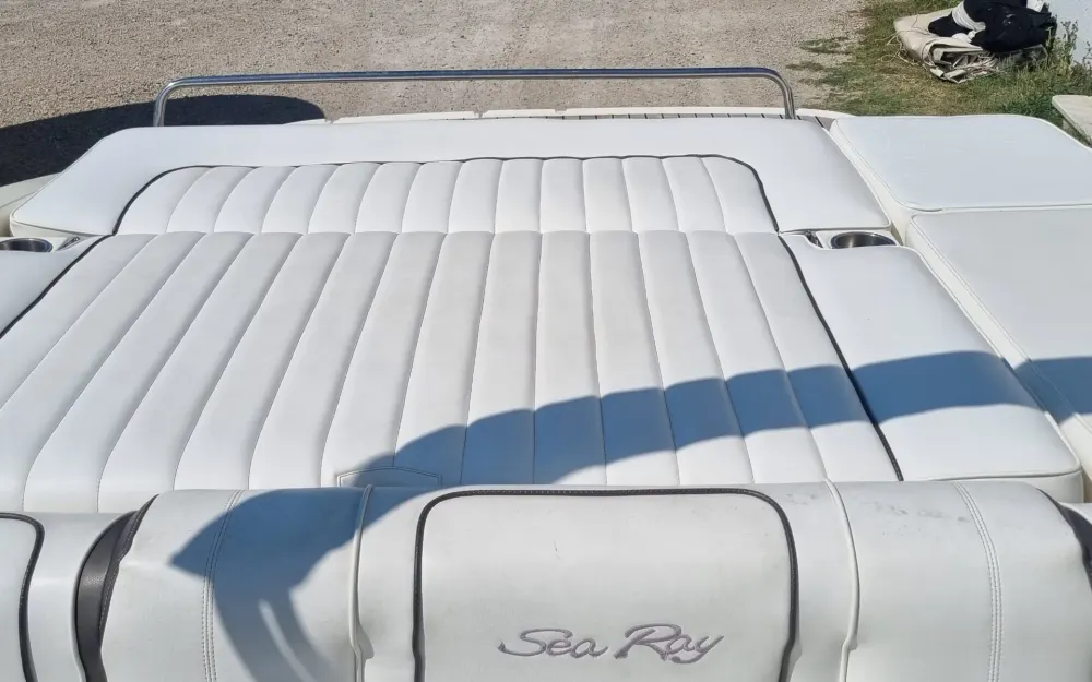 slider 5 Sea Ray  240 Sunsport