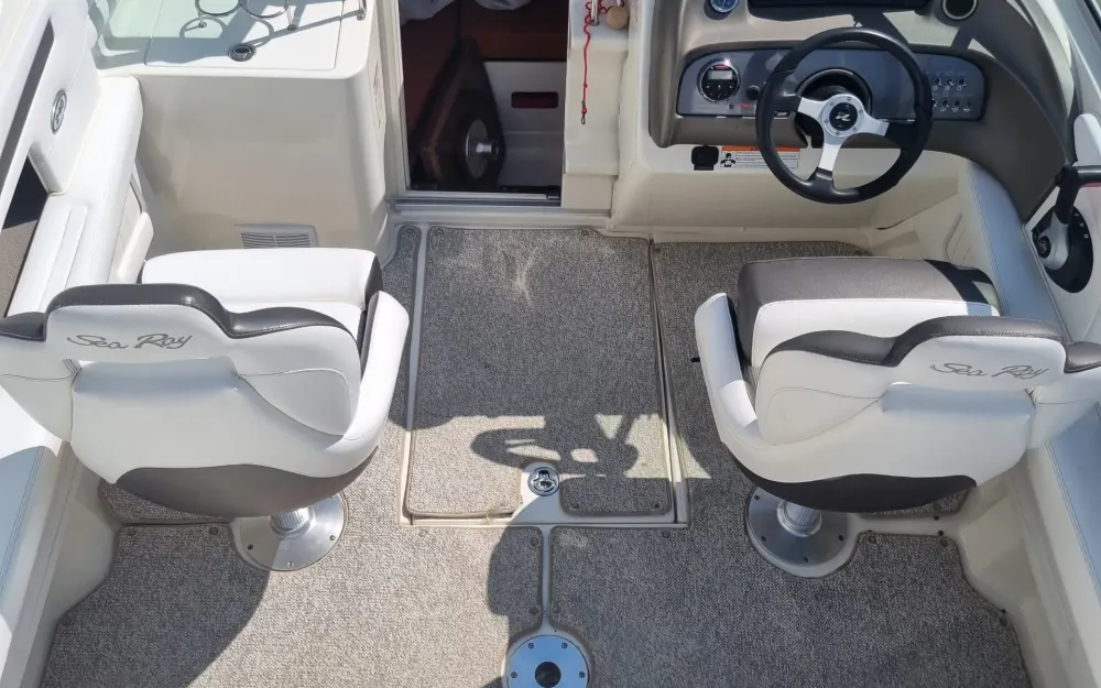 slider 3 Sea Ray  240 Sunsport