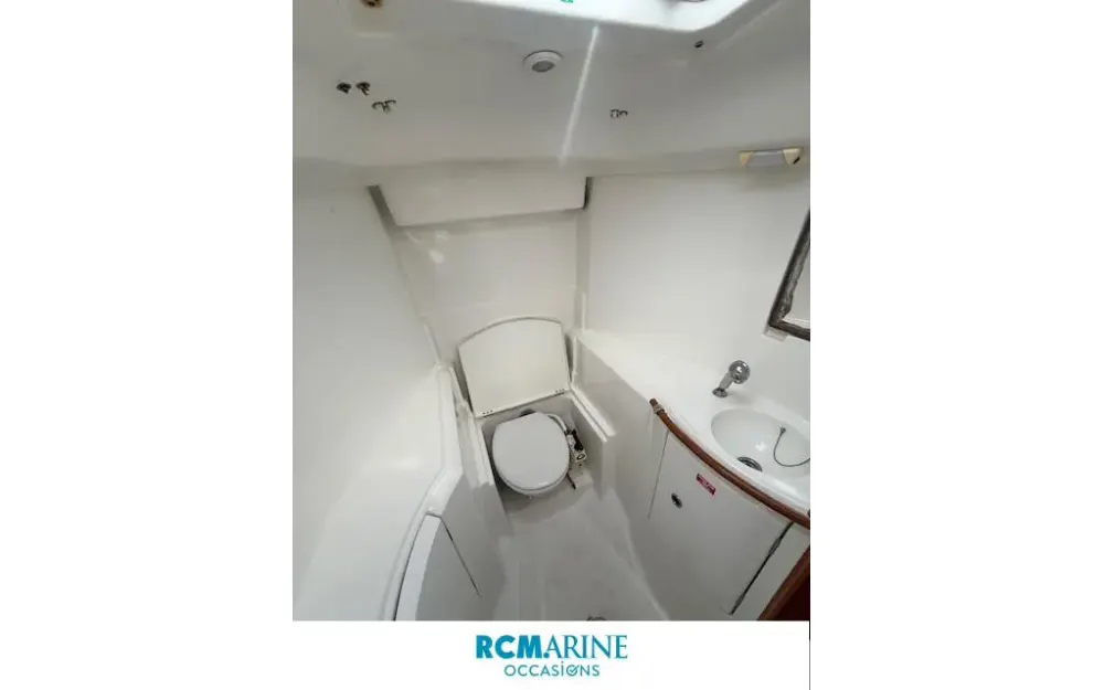 slider 29 Beneteau Oceanis 411 Celebration