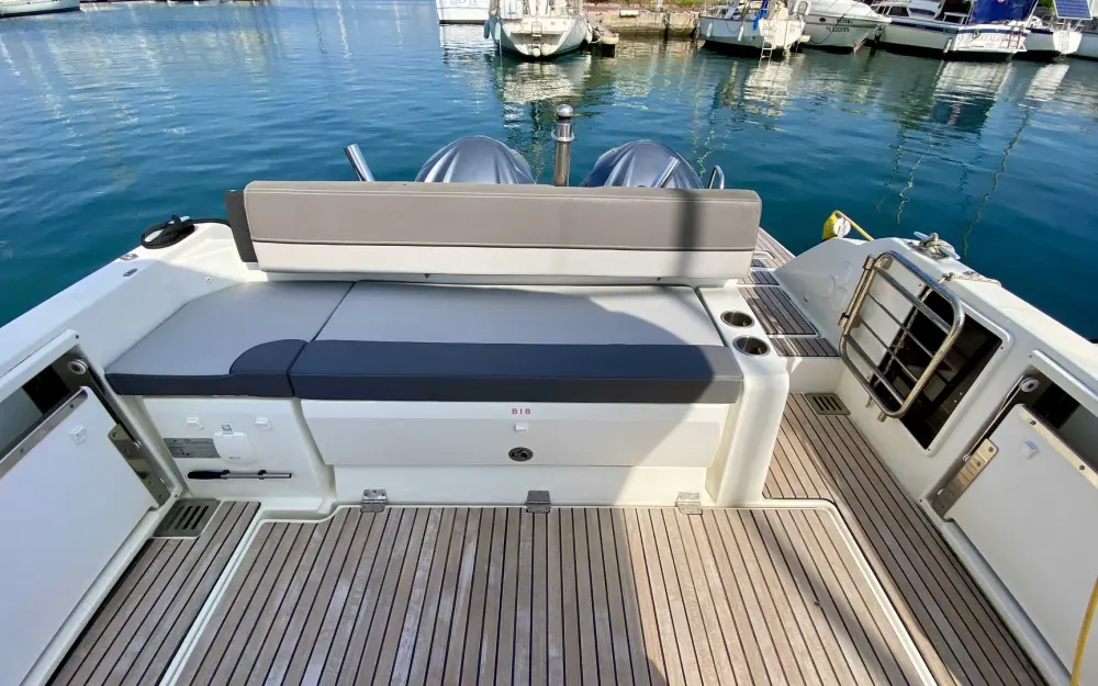 slider 13 Jeanneau Cap Camarat 9.0 CC