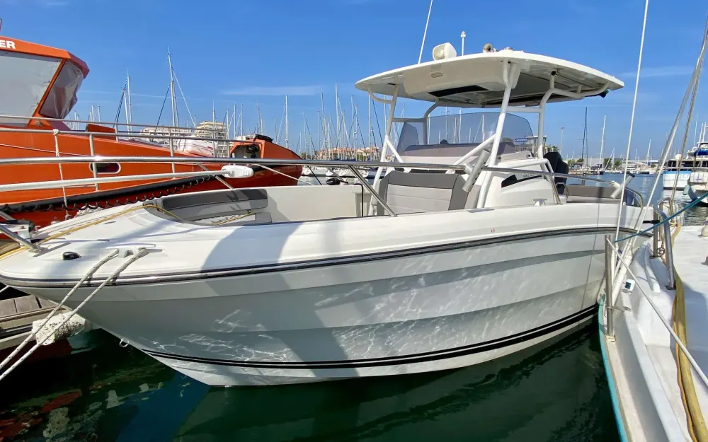 slider 2 Jeanneau Cap Camarat 9.0 CC