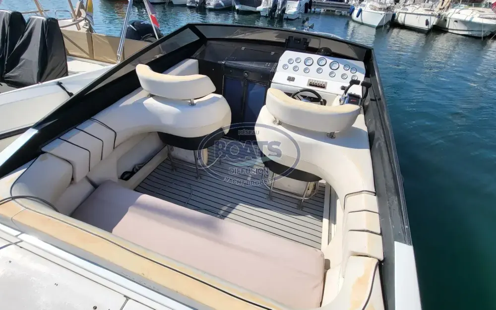 slider 8 Chris Craft  260 Stinger - null