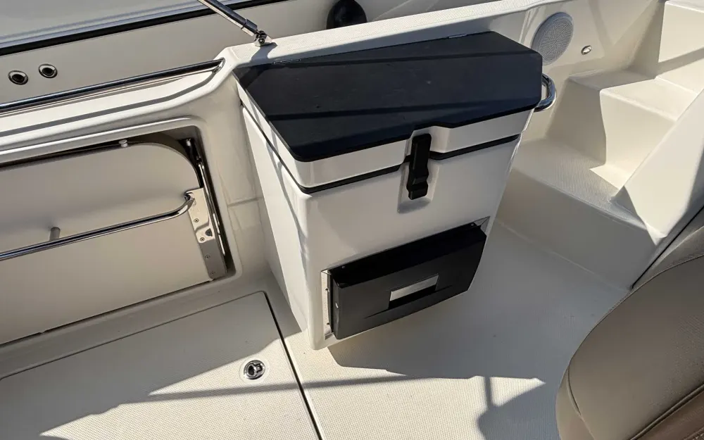 slider 9 Quicksilver Activ 755 Sundeck